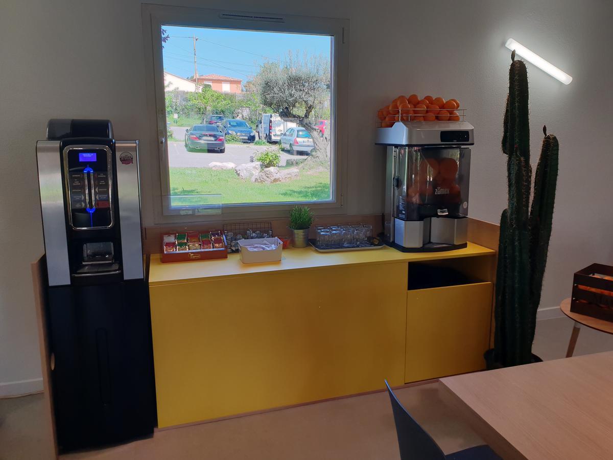 Ibis Styles Marseille Plan De Campagne Hotell Mirabeau Eksteriør bilde